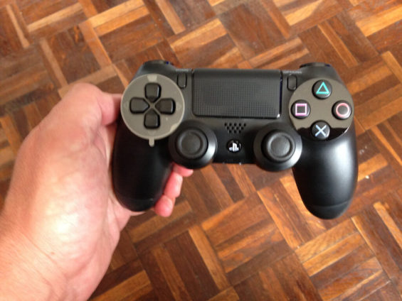PS4のコントローラーをリセットする方法