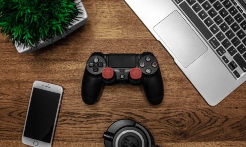 PS4のコントローラー